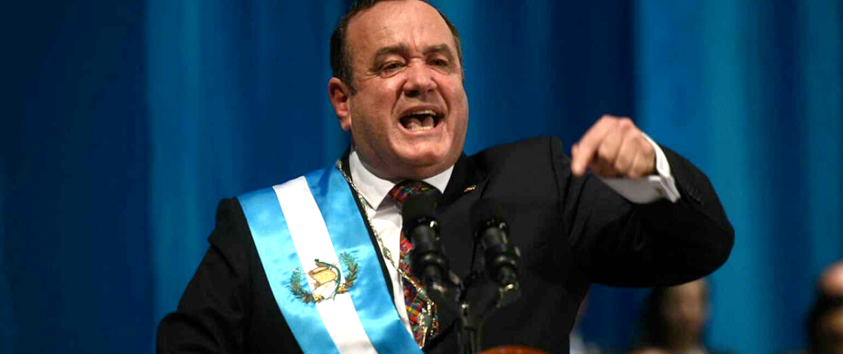 Alejandro Giammattei, presidente de Guatemala. Foto: EDWIN BERCIAN/EFE